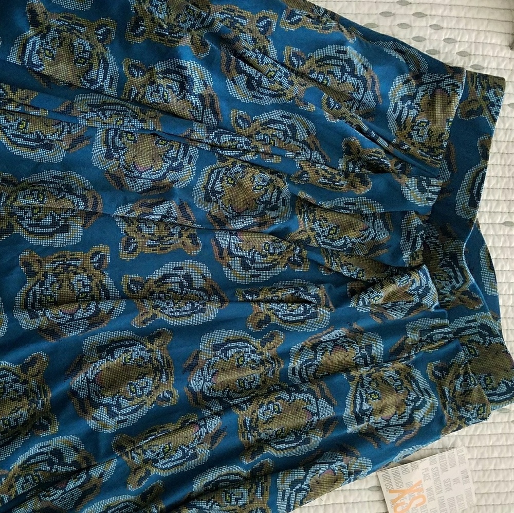 LuLaRoe Tiger Madison skirt